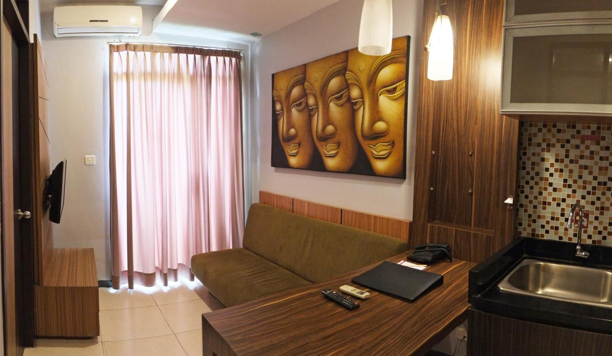 Valore Hotel Cimahi Exterior foto